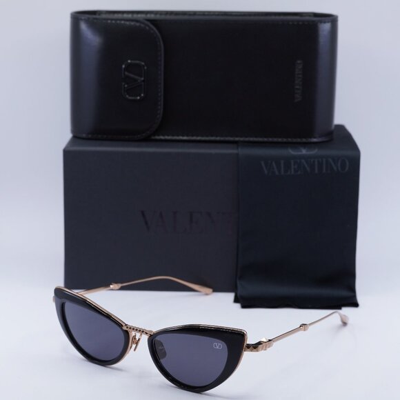Valentino VIII VLS-102A Cat Eye Sunglasses - Black Rose Gold\\Grey main image 10
